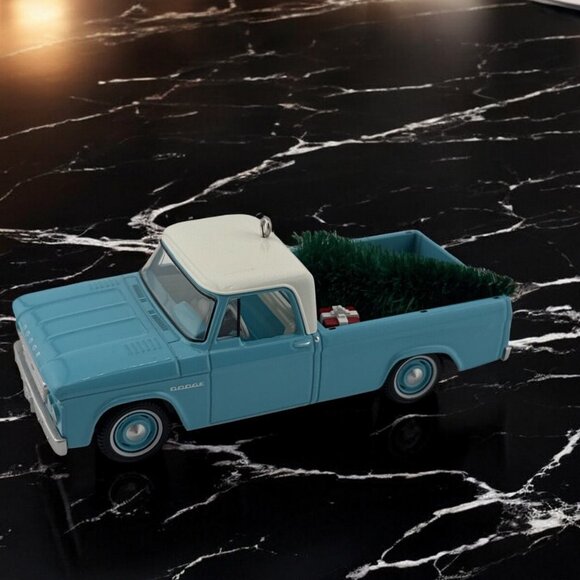 2024 Hallmark Keepsake 1964 Dodge D-100 All-American Trucks 30th in Series - Picture 8 of 10